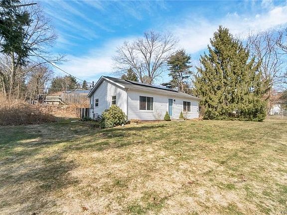 2nd image of 308 Sunrise Dr