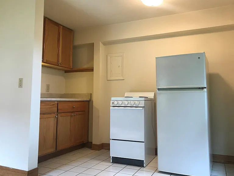 3311 Harvey St — Photo 6