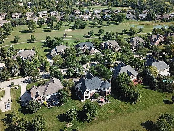 4th image of 3953 Saint Andrews Ct