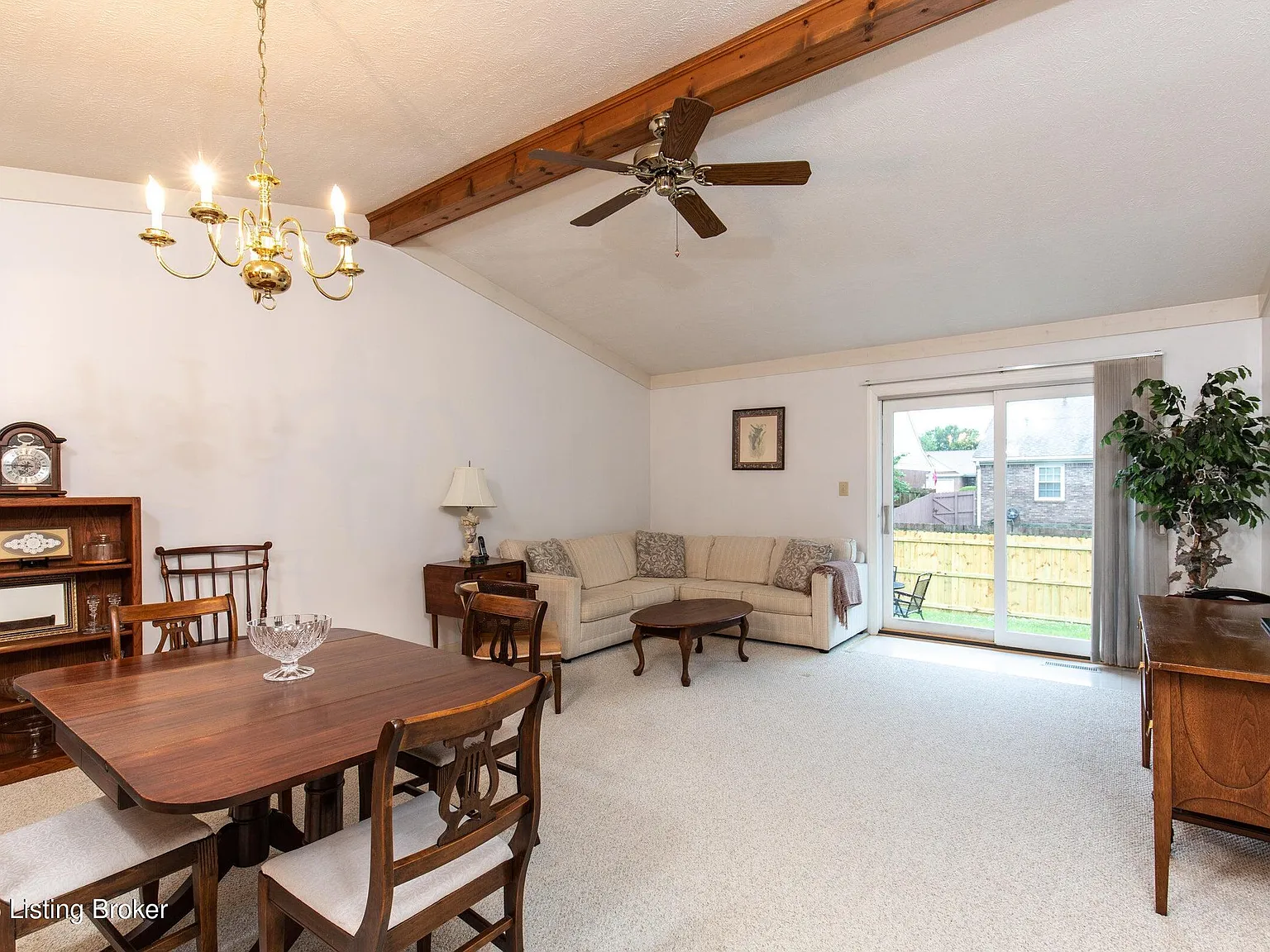 2 bed, 2.0 bath, 1202 sqft, $1,800 — Photo 2