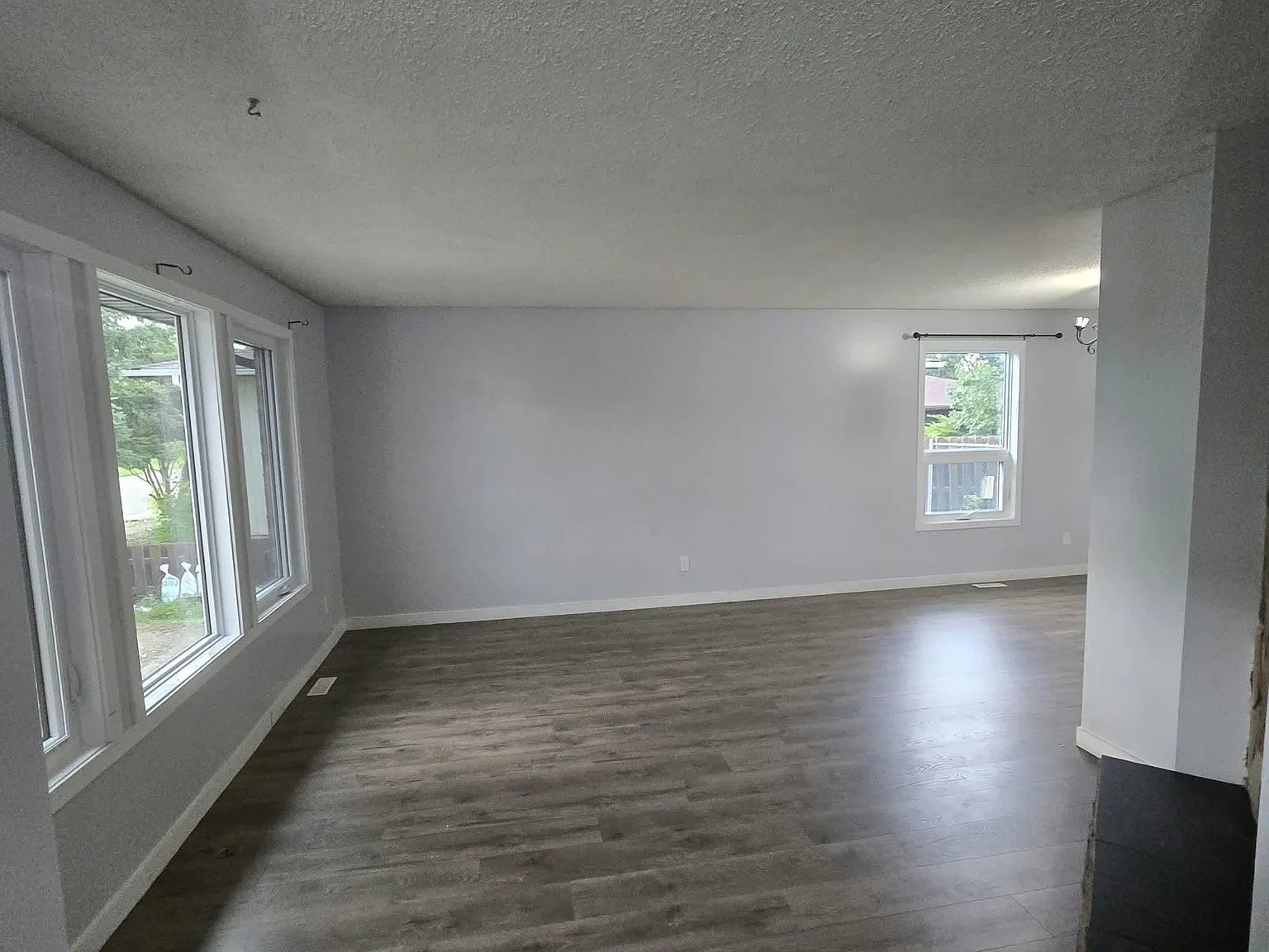 3 bed, 1.5 bath, 1299 sqft, $1,500 — Photo 4