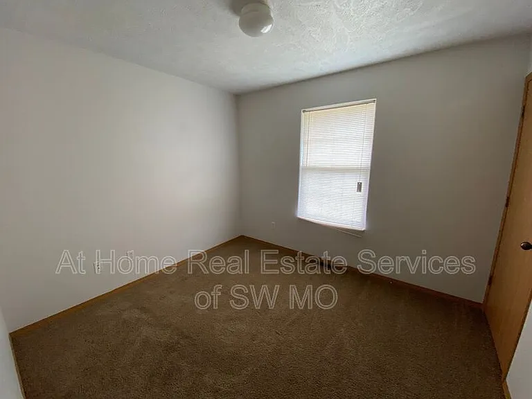 1090 W Red Ln — Photo 10