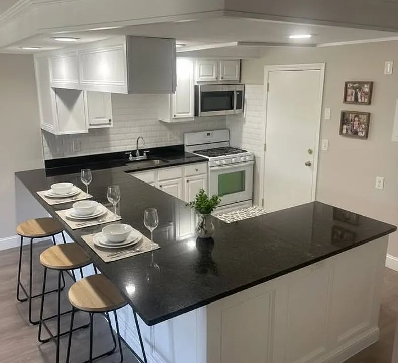 Pondsview Apartments