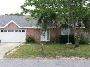 425 Bristol Cv, Mary Esther, FL 32569
