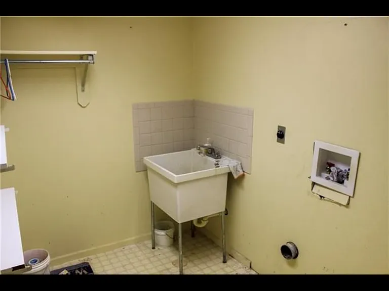 307 S Park Dr — Photo 10