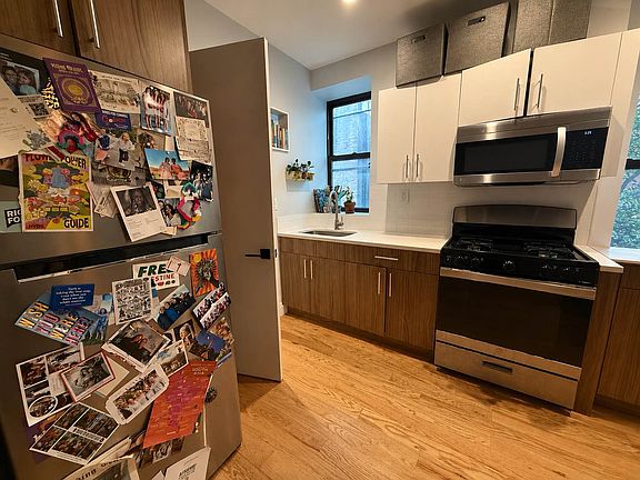 5th image of 565 Saint Johns Pl APT 3R
