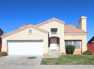 2247 Gregory Ave, Palmdale, CA 93550