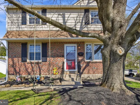 2907 Kanes Rd, Willow Grove, PA 19090