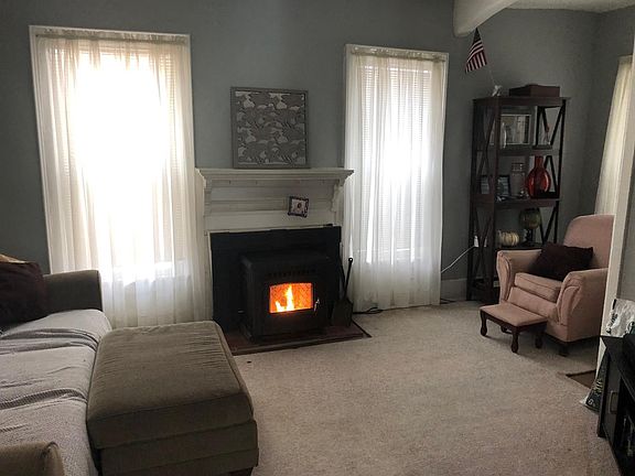 3rd image of 17 West St