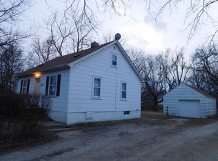 3014 Springfield Rd, East Peoria, IL 61611