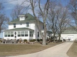 14466 Yankee Rd, Ottawa Lake, MI 49267