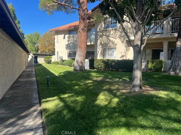 19163 Palo Verde Dr, Apple Valley, CA 92308