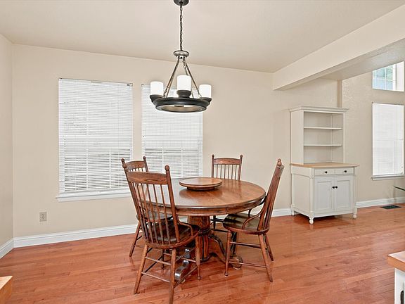 5th image of 2211 Ironbark Drive