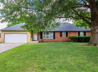 2430 W 1st St, Sedalia, MO 65301
