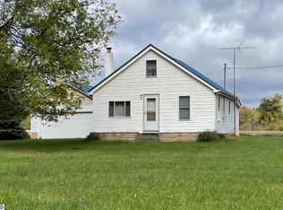 5825 E Dyer Rd, Twining, MI 48766