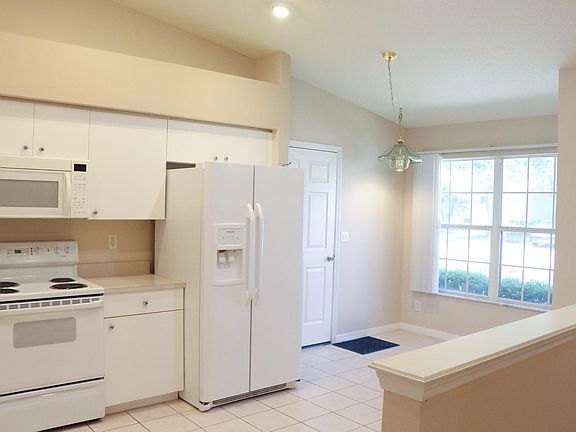 4th image of 3006 Oak Hammock Dr