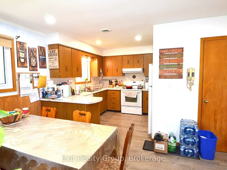 30 Alfred St — Photo 5