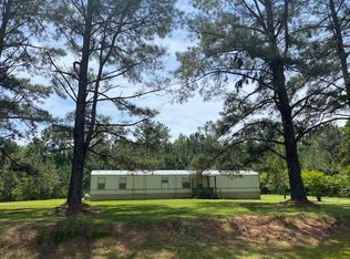 1071 Pinecrest Dr, McComb, MS 39648