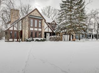 13145 W Wilbur Dr, New Berlin, WI 53151