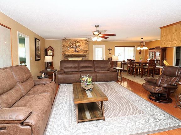 3rd image of 3417 Jonette Dr