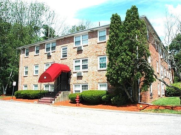 3rd image of 50 Danbury Dr APT 4