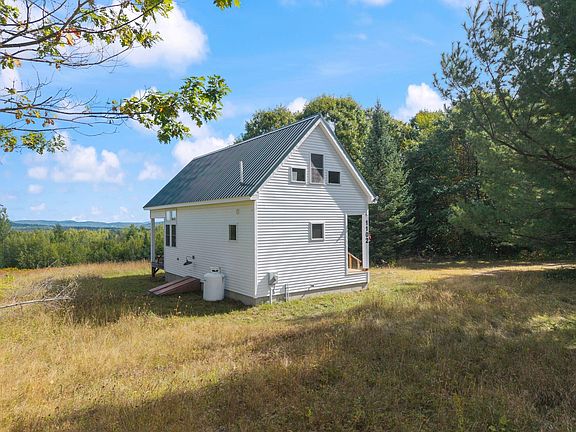2nd image of 1102 North Road