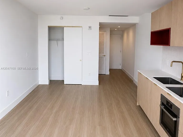 90 NE 32nd St #1126 — Photo 5