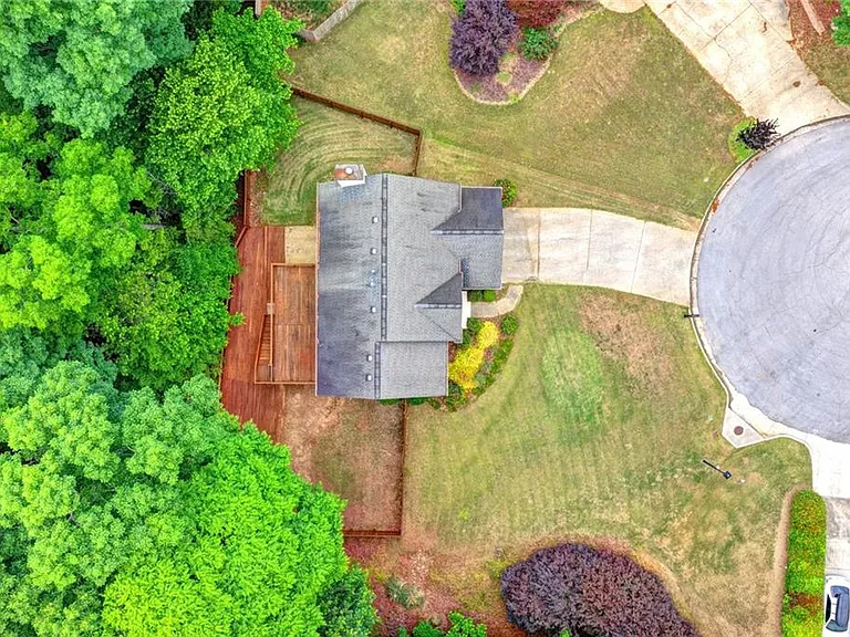 2172 Woodbriar Dr — Photo 48