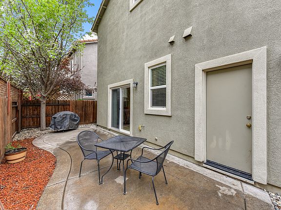 4th image of 4235 Dardanelles St