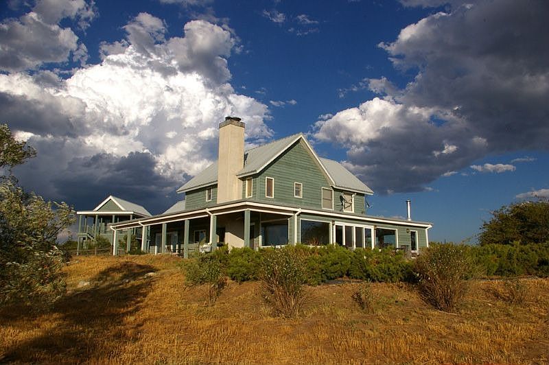 Exterior Main House and Guest House