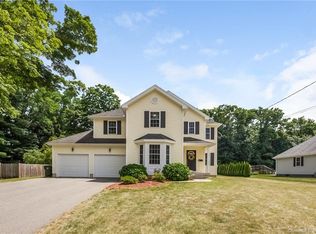 9 Grimes Rd, Rocky Hill, CT 06067