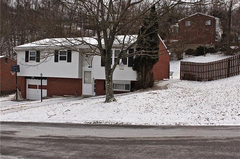 1st image of 103 Old Barn Dr