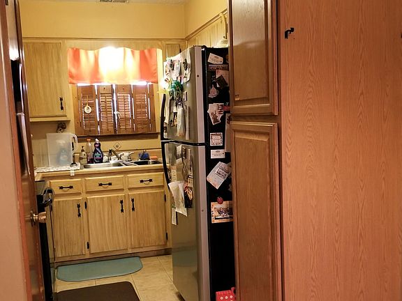 3rd image of 10660 Lafayette Dr