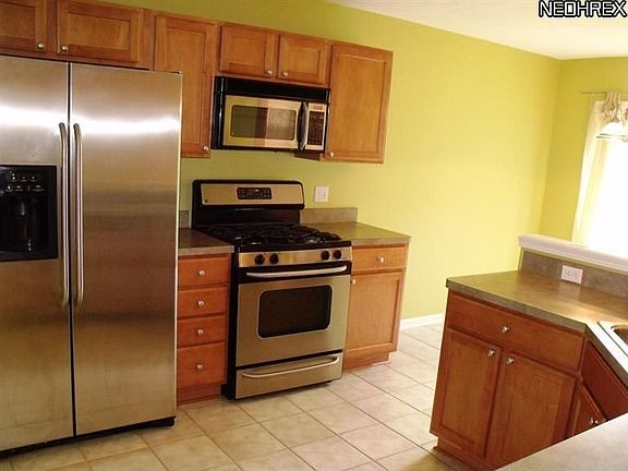 4th image of 270 Preston Ln