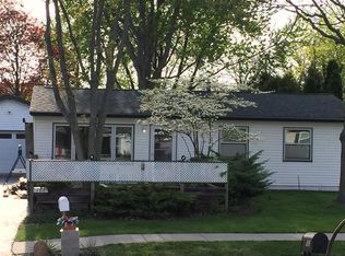 782 Governor Rd, Valparaiso, IN 46385