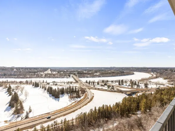 12303 Jasper Ave NW #1207, Edmonton, AB T5N 3K7