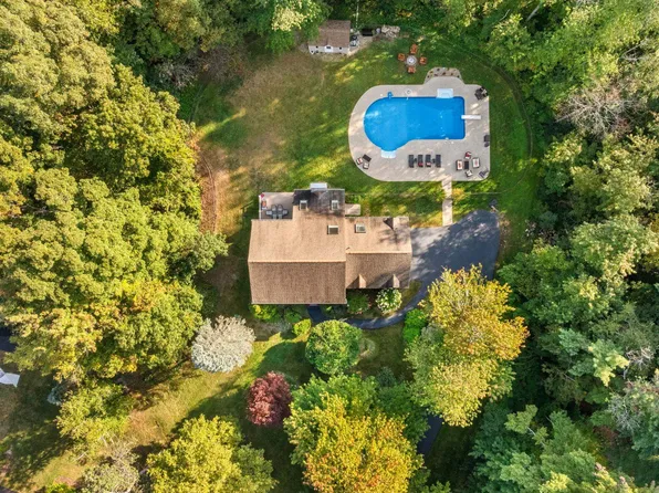 4 Chatburn Road, Windham, NH 03087