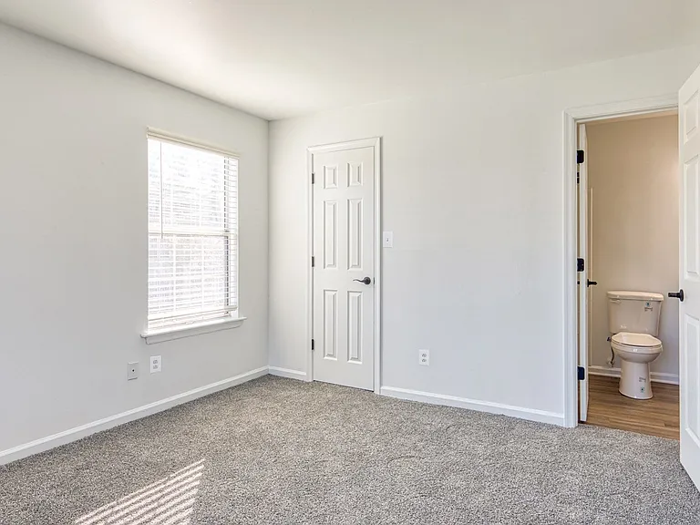 Latitudes Apartments — Photo 22