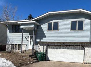 5604 84 1/2 Ave N, Brooklyn Park, MN 55443