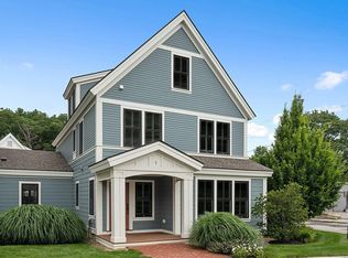 1 Saw Mill Cir, Manchester, MA 01944