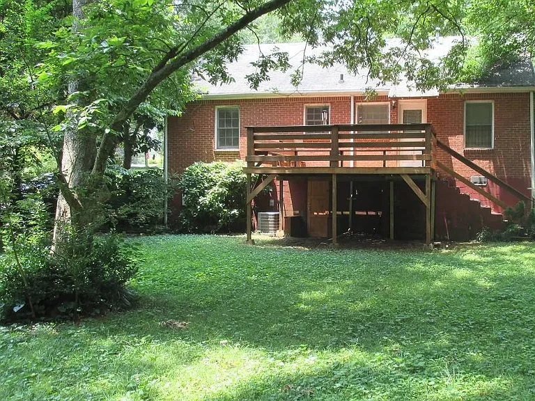 830 Derrydown Way — Photo 25