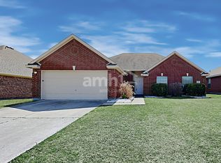 909 Cutting Horse Dr, Mansfield, TX 76063