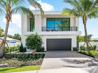 718 LAKE Avenue N, Delray Beach, FL 33483