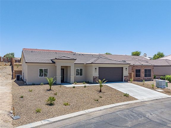 3rd image of 6020 S Bella Vista Drive
