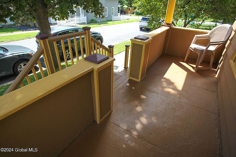4th image of 18 Alger Street