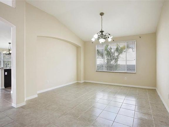 4th image of 1218 Barclay Wood Dr
