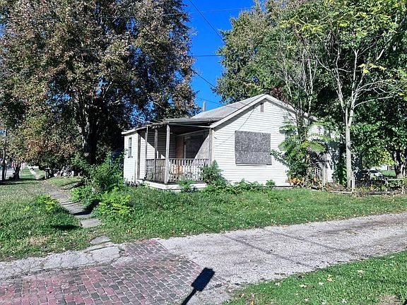 3rd image of 376 Park St