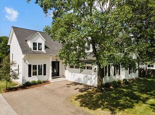 1326 S 5th St, St Charles, IL