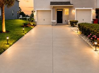 3716 Sunflower Field Pl, Plant City, FL 33565