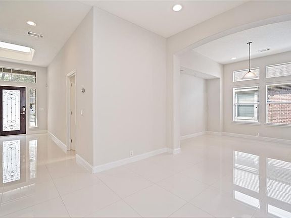 3rd image of 5506 Elderberry Arbor